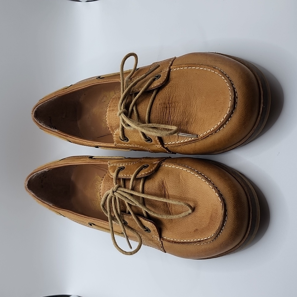 Crown Vintage tan leather size 7.5 boat deck shoes